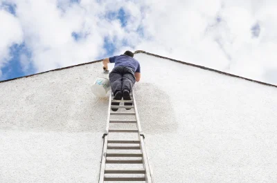 Peinture extérieure à Menneval — façades et ravalement
